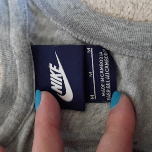 Nike Tank Top - Picture 5 of 5